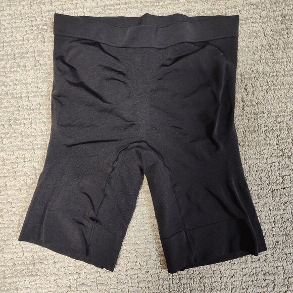 Women's Jockey Brand Skimming Smoothing Slipshort - Black - Size Medium - Picture 1 of 1